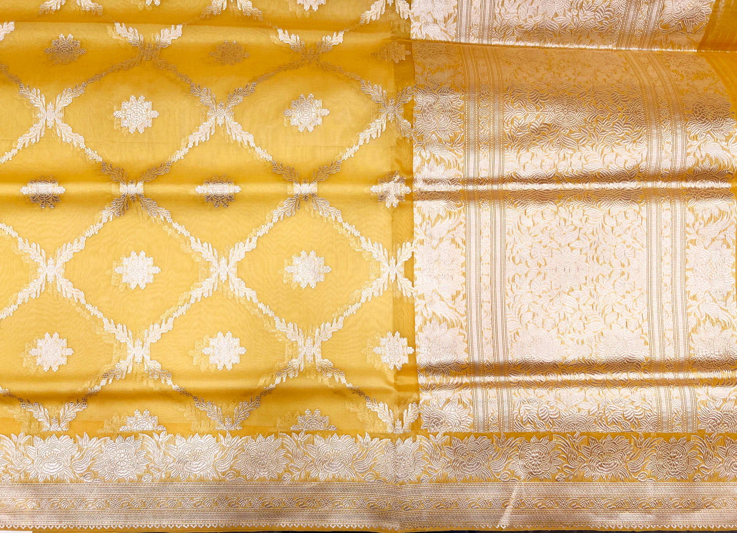 Kora Banarasi Parsi Gara