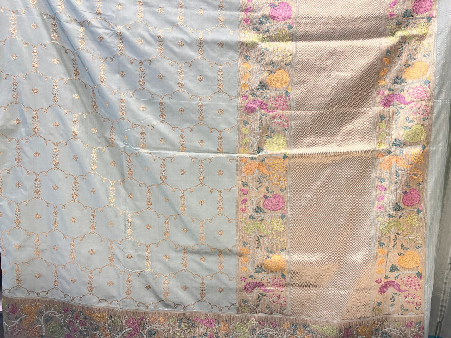 Jamdani with Meenakari Border