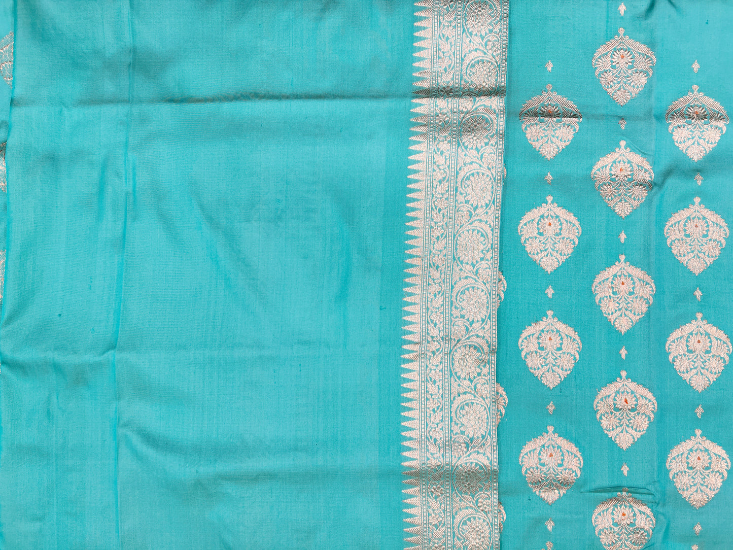 Banarasi Mughal Boota Kadwa