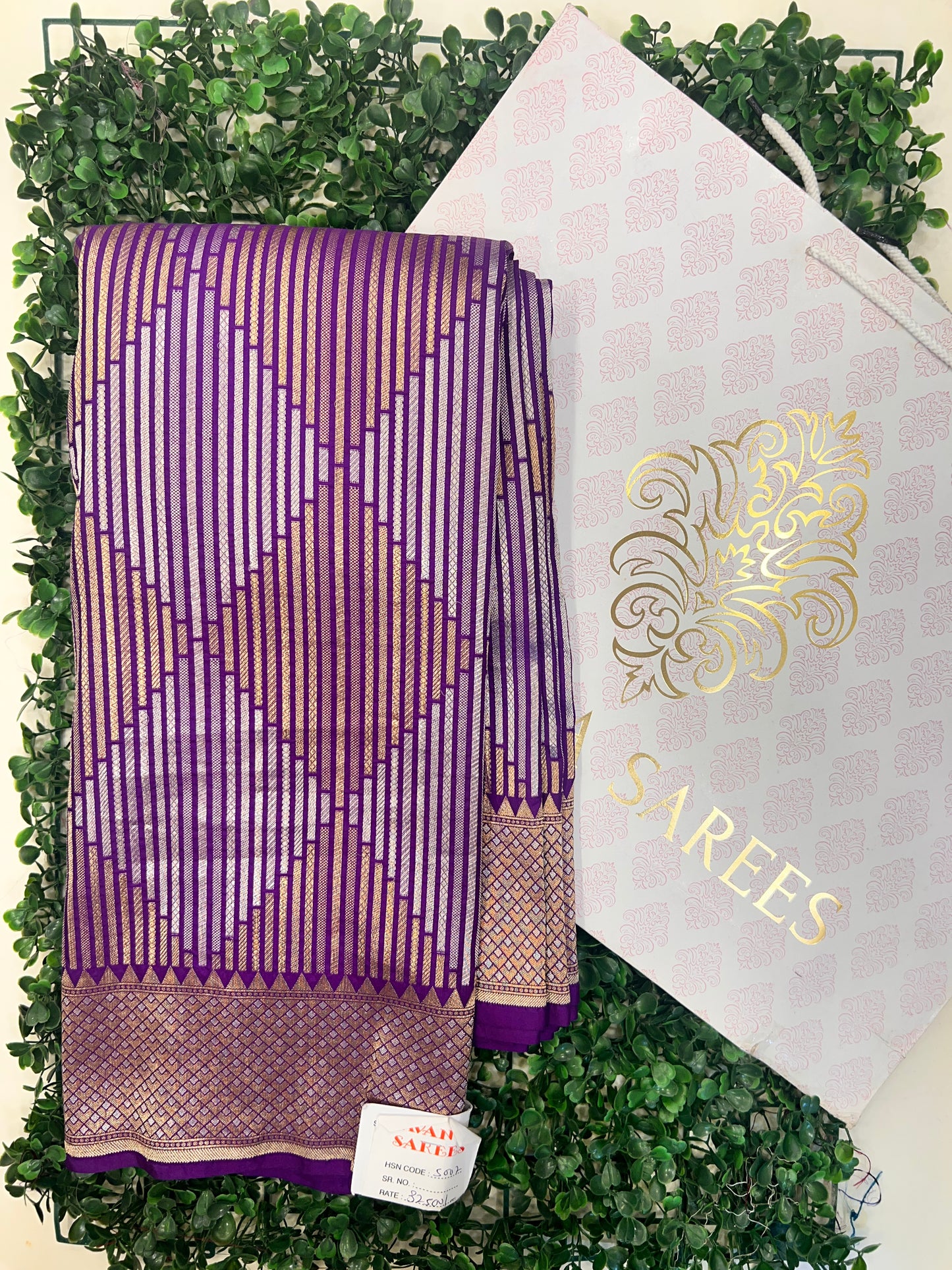 Geometrical Banarasi