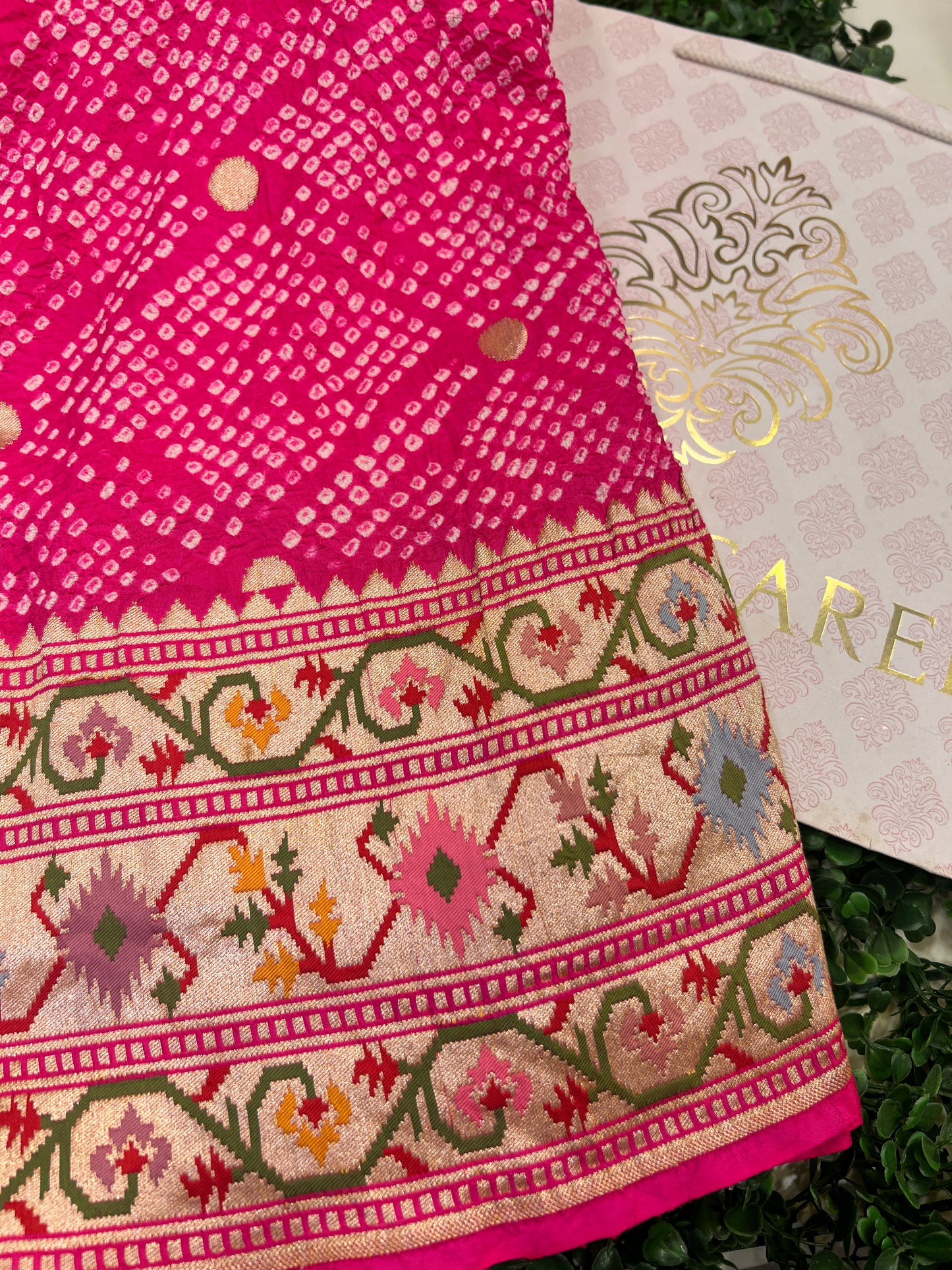 Bandhani with Paithani