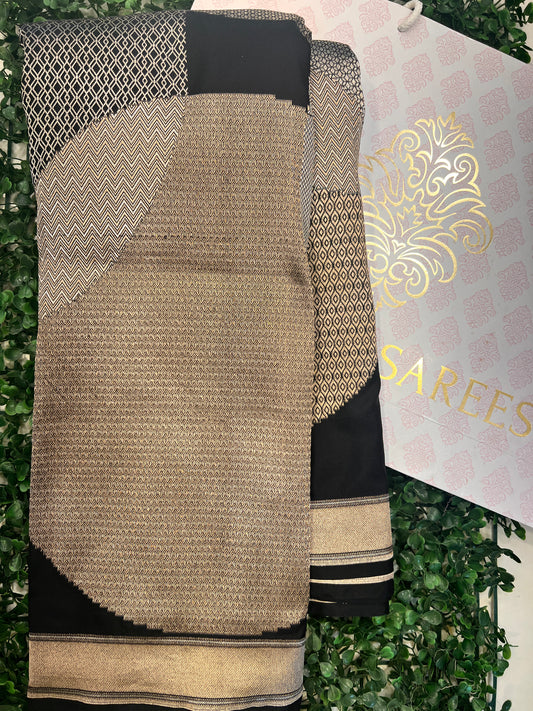 Retro Style Banarasi