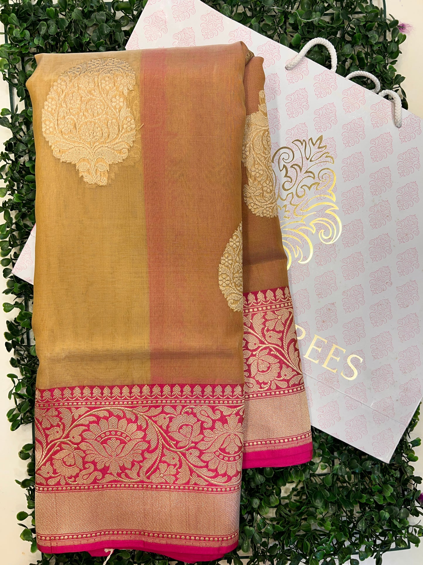 Kora Silk Banarasi